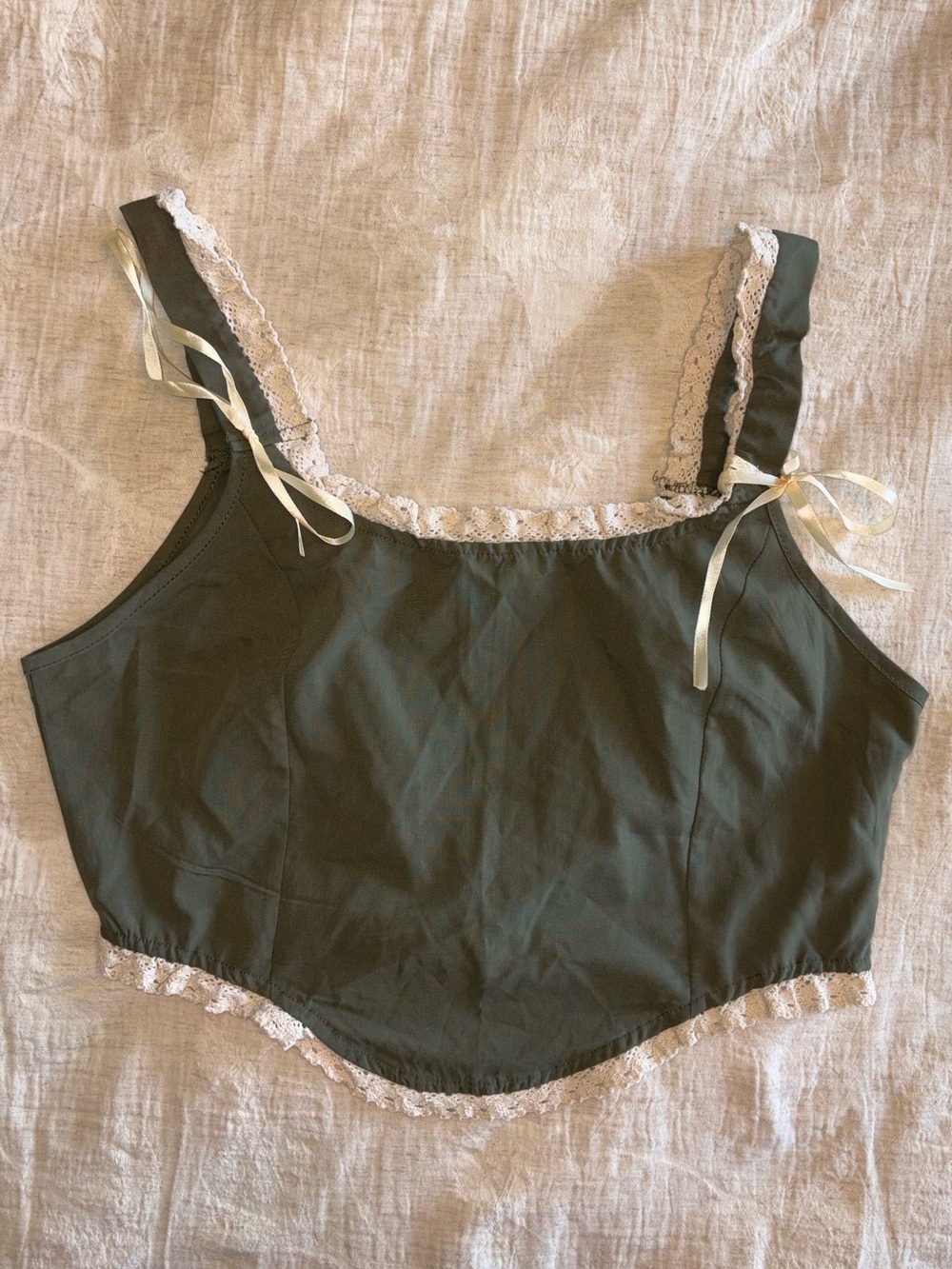Women’s Lace-Trim Crop Camisole in forest green